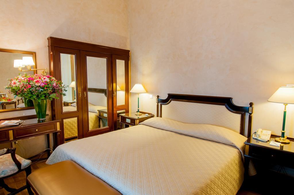 Pentelikon Hotel Kifissia Quarto foto